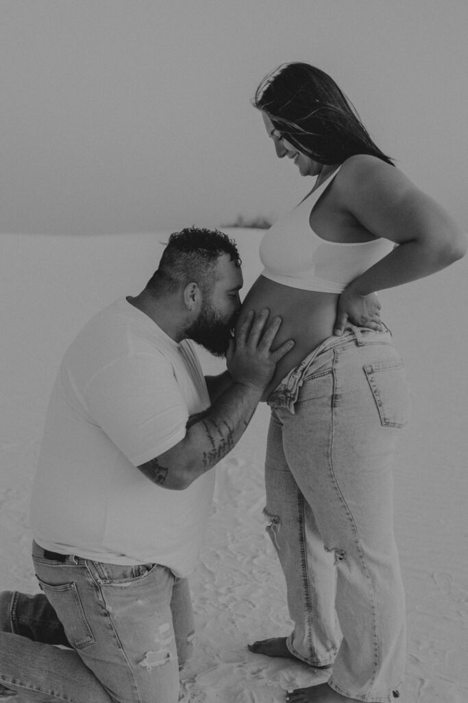 K&M White Sands Maternity photoshoot